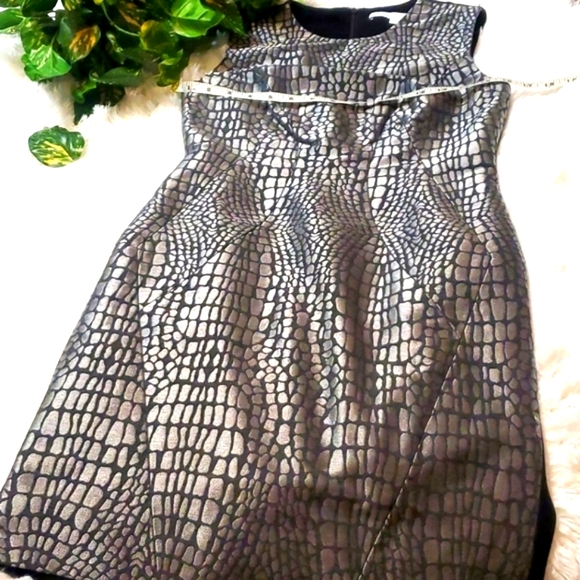 Diane Von Furstenberg Silver Petra Alligator Dress 4 - Picture 11 of 13